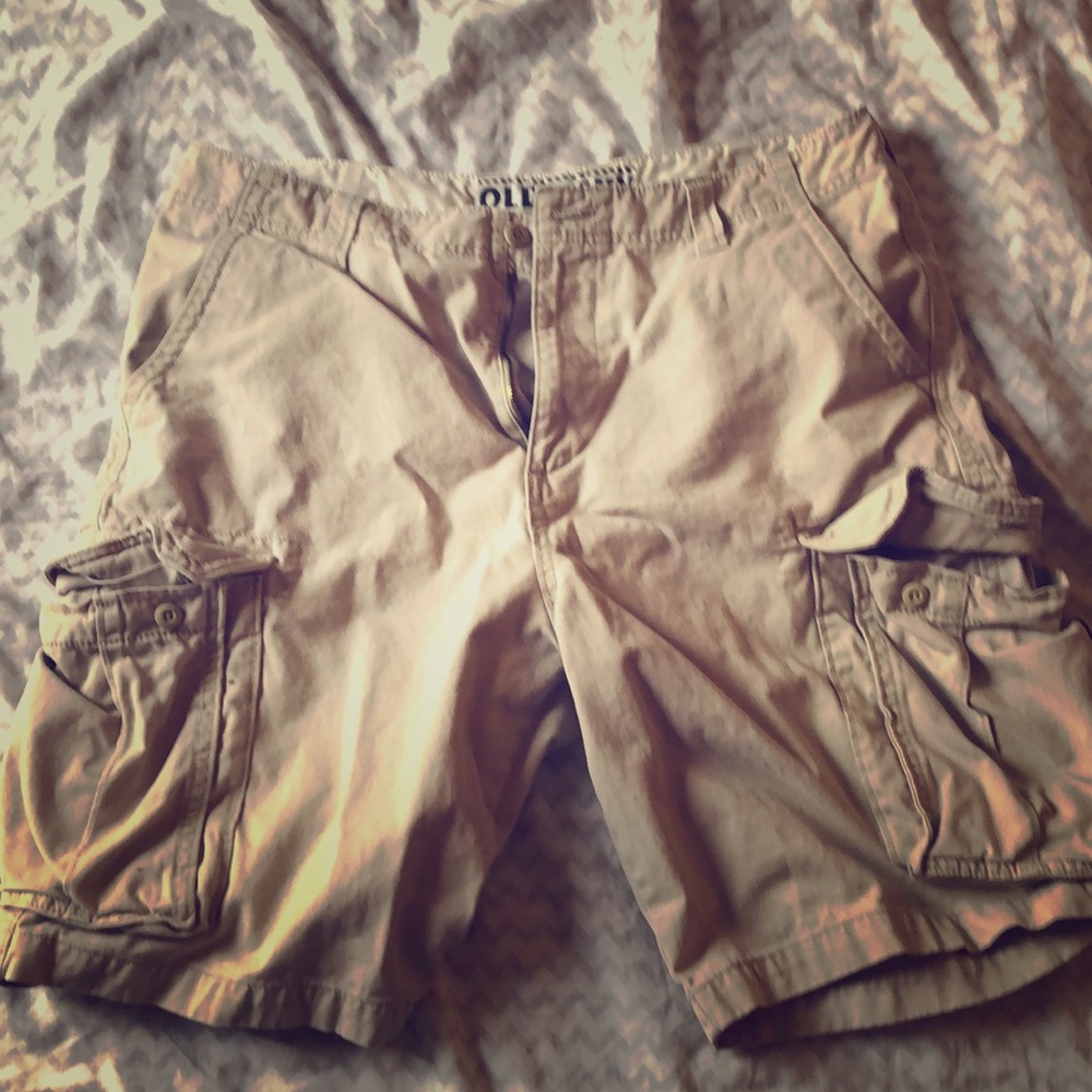Khaki short by Old Navy